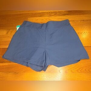 NWT WeWander Stitch Fix Blue Athletic Travel Shorts Size M Athleisure